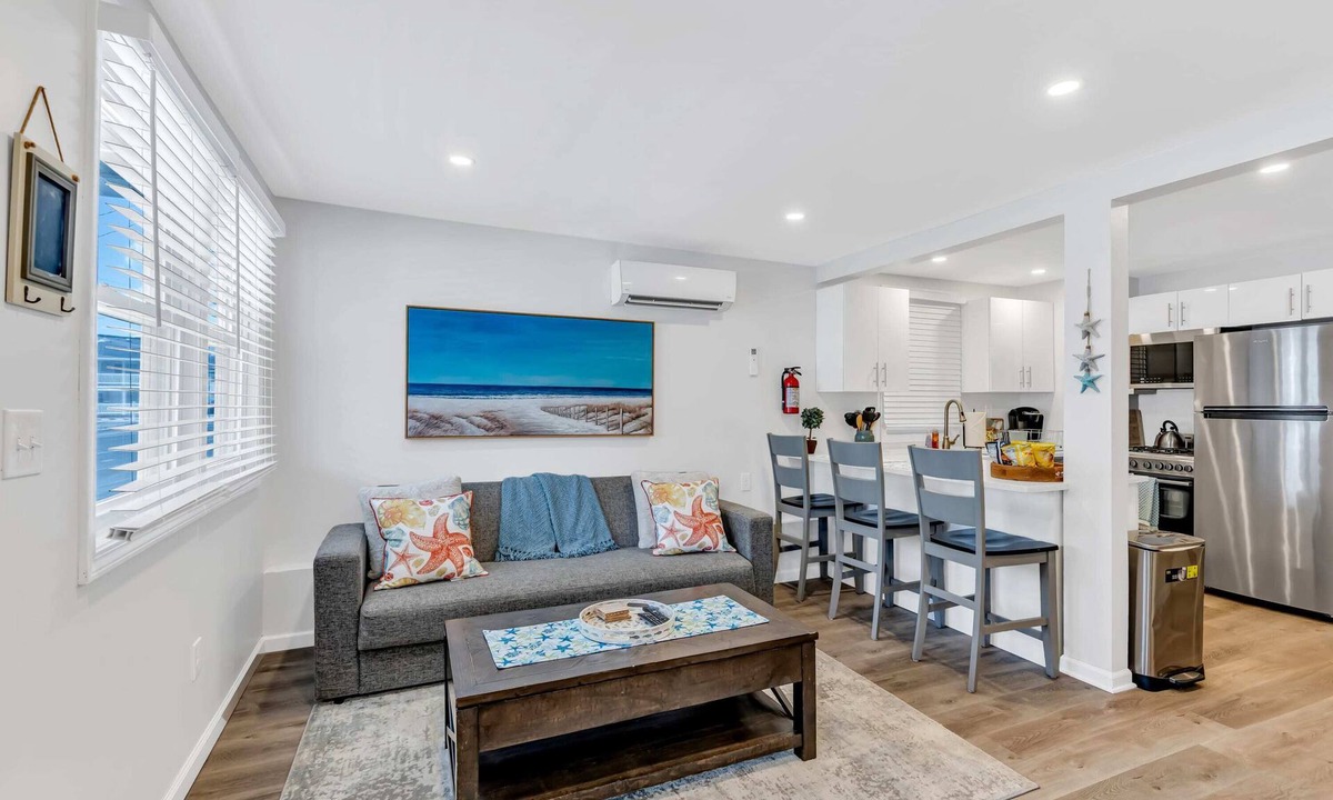 Manasquan House | 2BR 1BA Steps to the Sand I