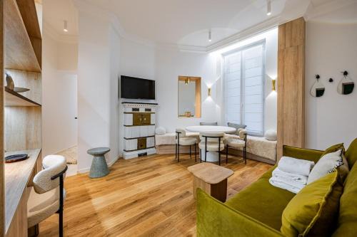 Necker Apartment | 2BR-2Bathrooms-6Pers-Montparnasse-Paris 15-AC