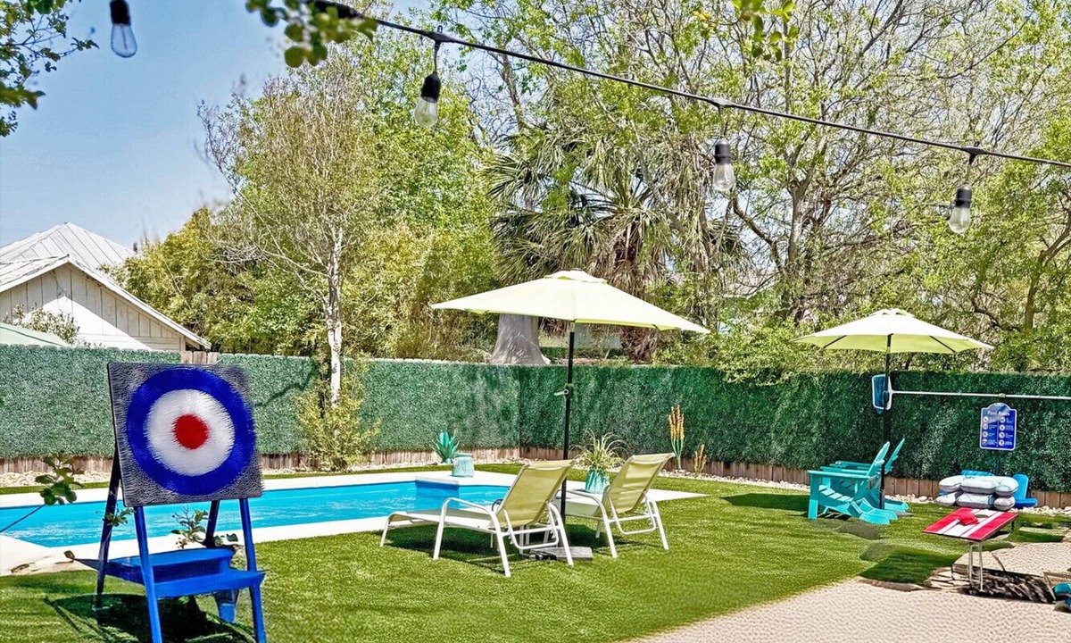 Southtown House | 2BR/2BTH w/Private Pool, Riverwalk, Downtown