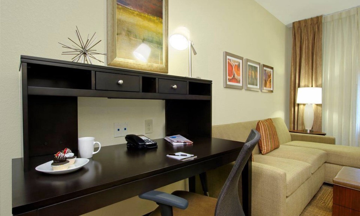 Odessa Apartment | 2BR ADA Suite in Odessa | Full Kitchen | Pool Access
