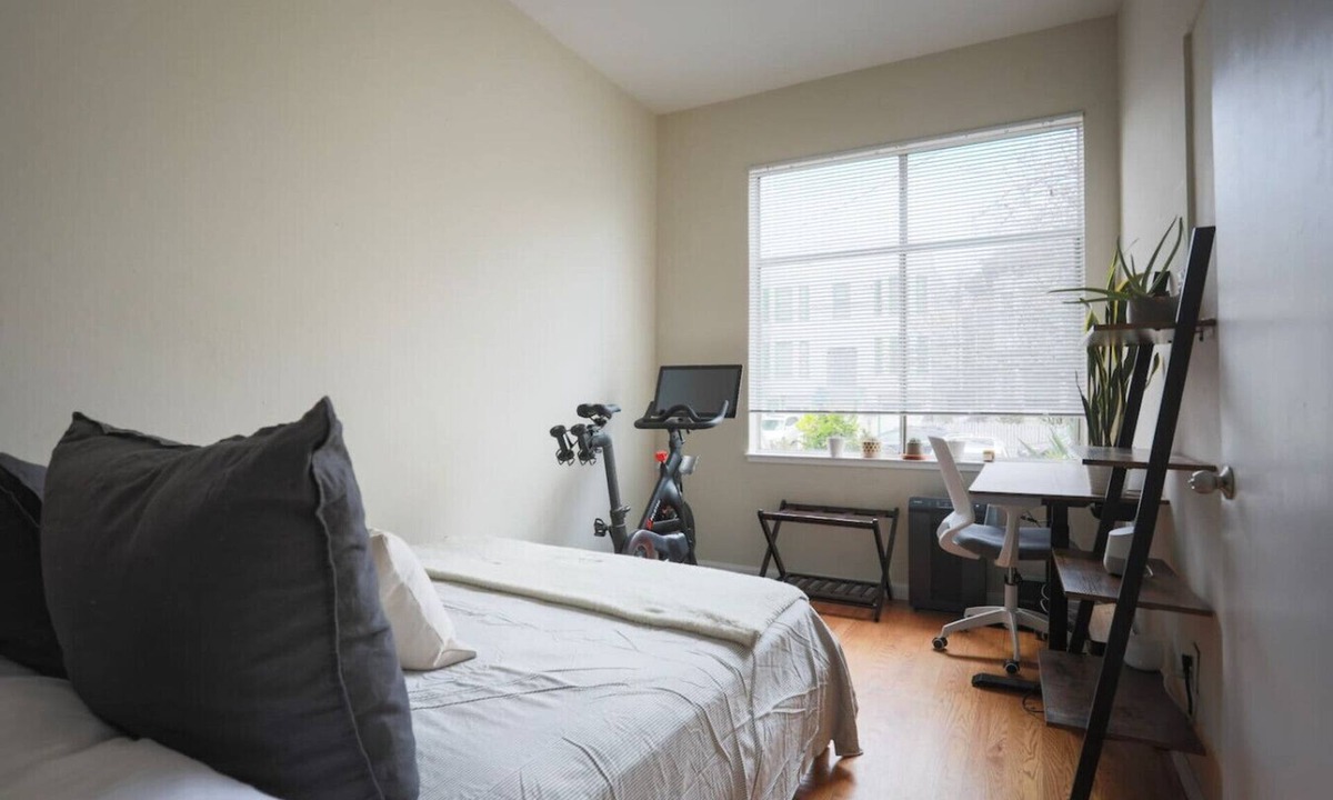 Mission District Apartment | 2BR Apt in Mission walkable to Bart & Muni