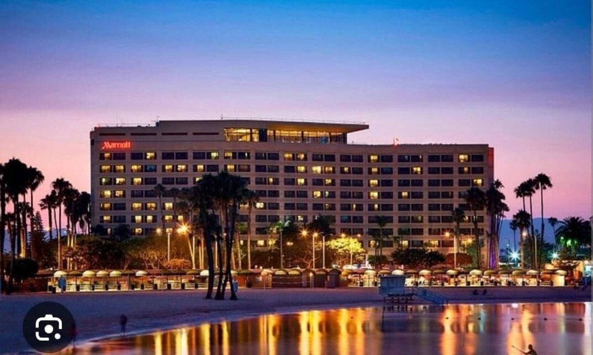 Del Rey Apartment | 2BR Apt Marina Del Rey with pool and hot tub
