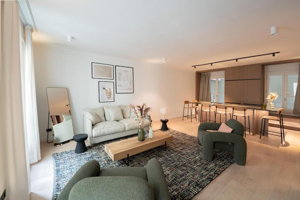 Saint-Vincent-de-Paul Apartment | 2BR Apt with AC - ideal nest for families