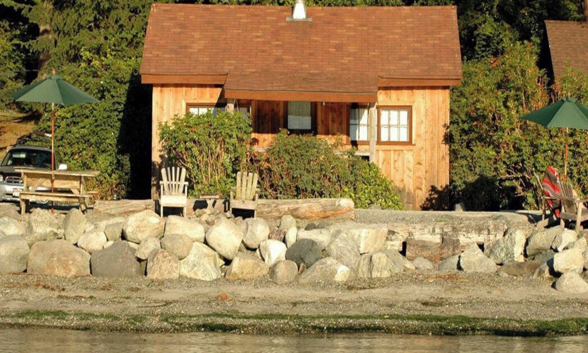 West Beach Cabin | 2BR Beachfront Cabin on west-facing beach with sunsets!
