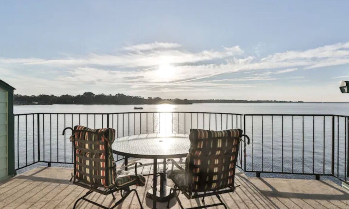 Seven Coves Condo | ☘2BR Breathtaking⭐Sunrise Waterfront Balcony⭐Condo