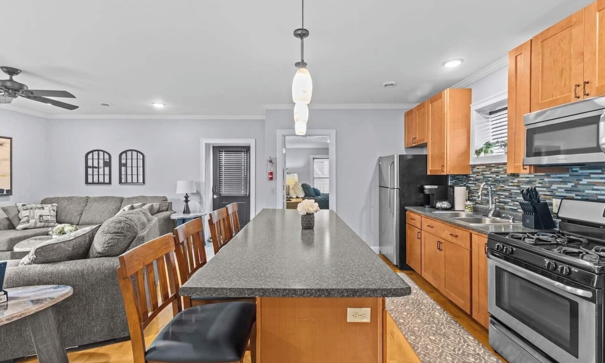 Old North End Apartment | 2BR Burlington Apartment!