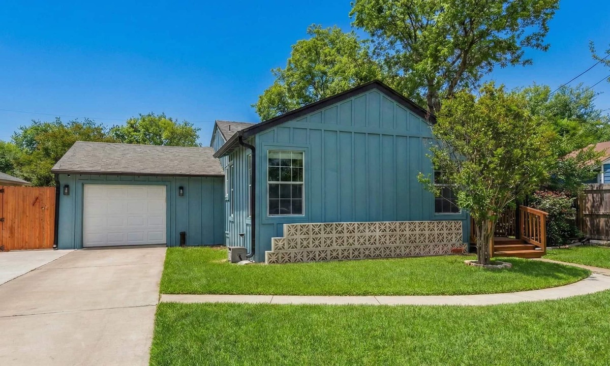 Del Mar House | ‼️2BR Chateau w/Outdoor BBQ in Corpus Christi