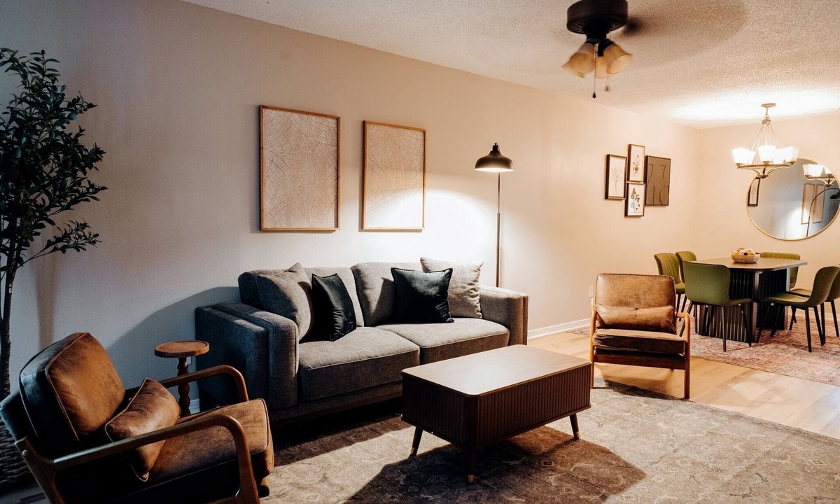 Mobile Apartment | 2BR Comfort Haven | Stylish & Cozy