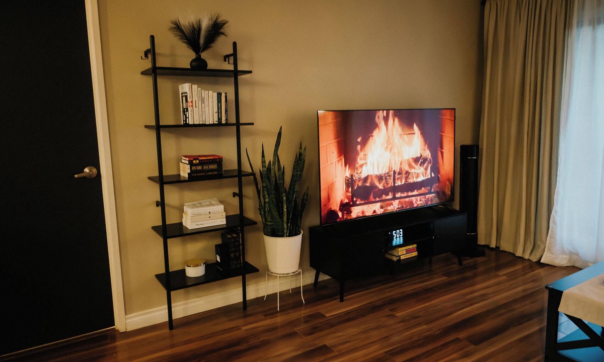Legislature Condo | 2BR Condo in Winnipeg Downtown | Free Secure Parking | Near RBC & Jets Arena