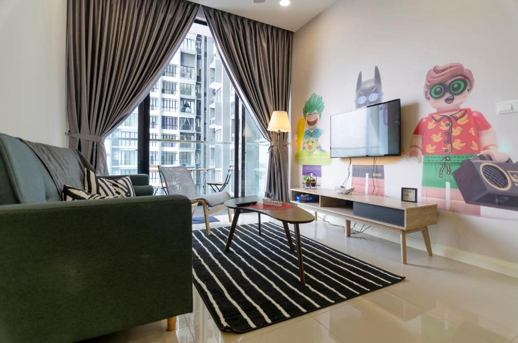 Medini Apartment | 2BR D'Pristine Suite near LEGOLAND, FREE Parking