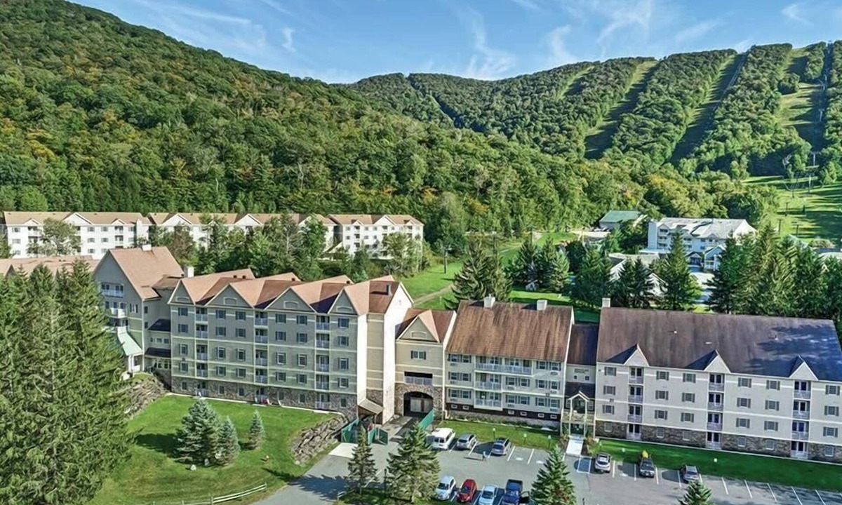 Hancock Condo | 2br Deluxe Ski Adventures & Berkshire County!