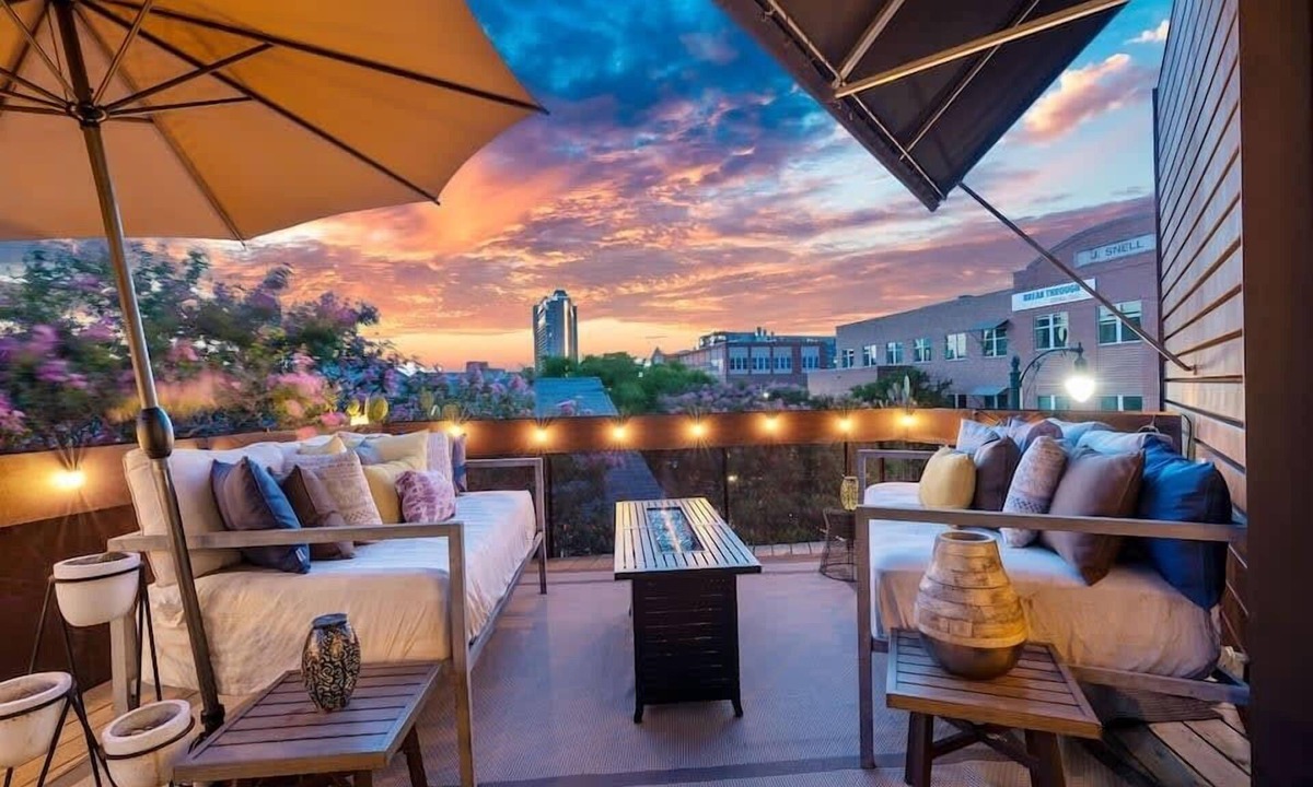 Central East Austin Condo | 2BR Designer Condo East Downtown Austin
