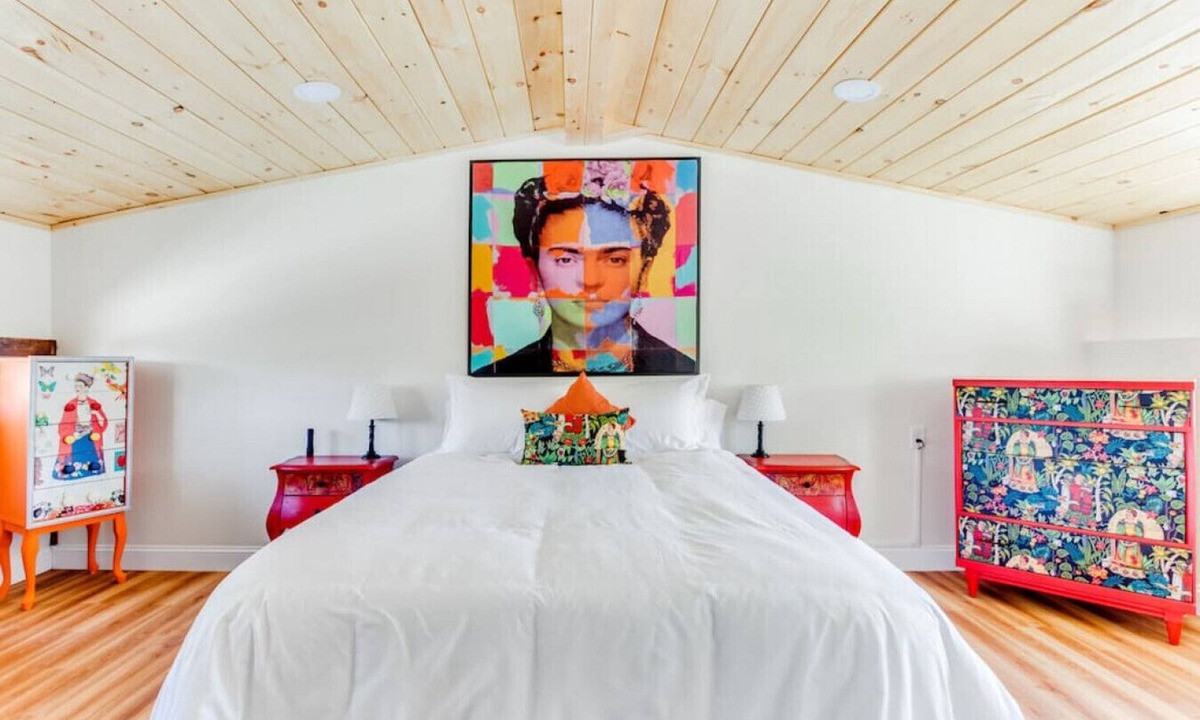 Westport Apartment | 2BR Flat above Historic Cider Mill