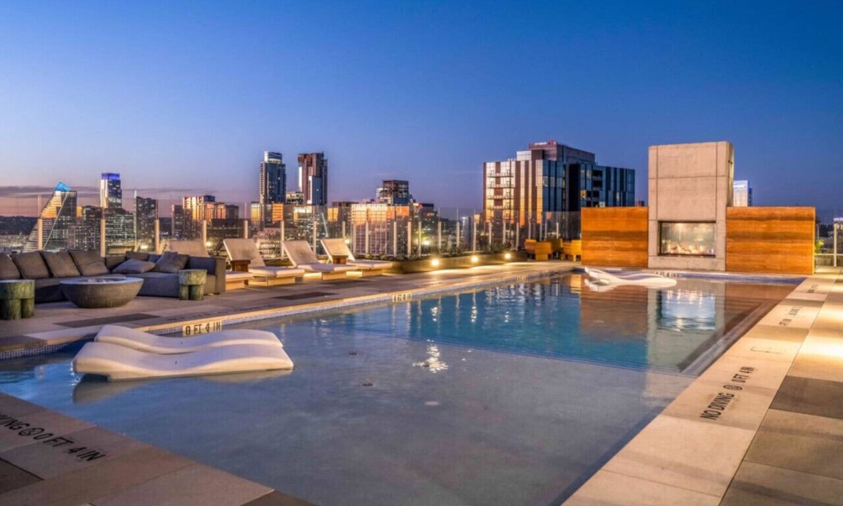 Rainey Street Historic District Apartment | 2BR Lux Highrise + Austin + Vibrant Rainey St