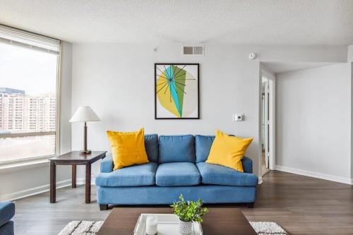 Ballston Apartment | 2BR Luxury City Suite With Gym & Pool