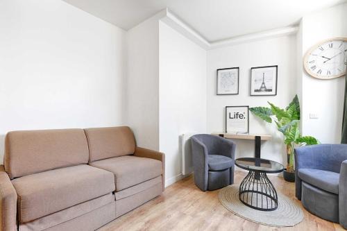 Quartier de la Chapelle Apartment | 2BR Montmartre Chapelle Apartment