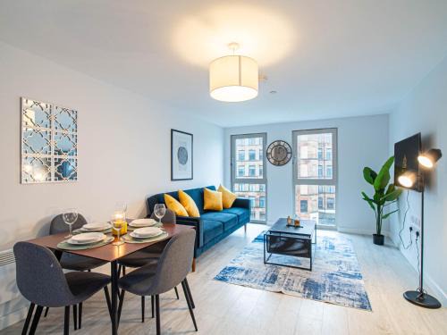 Leeds Apartment | 2BR River View Leeds Dock Apartment l Free Parking