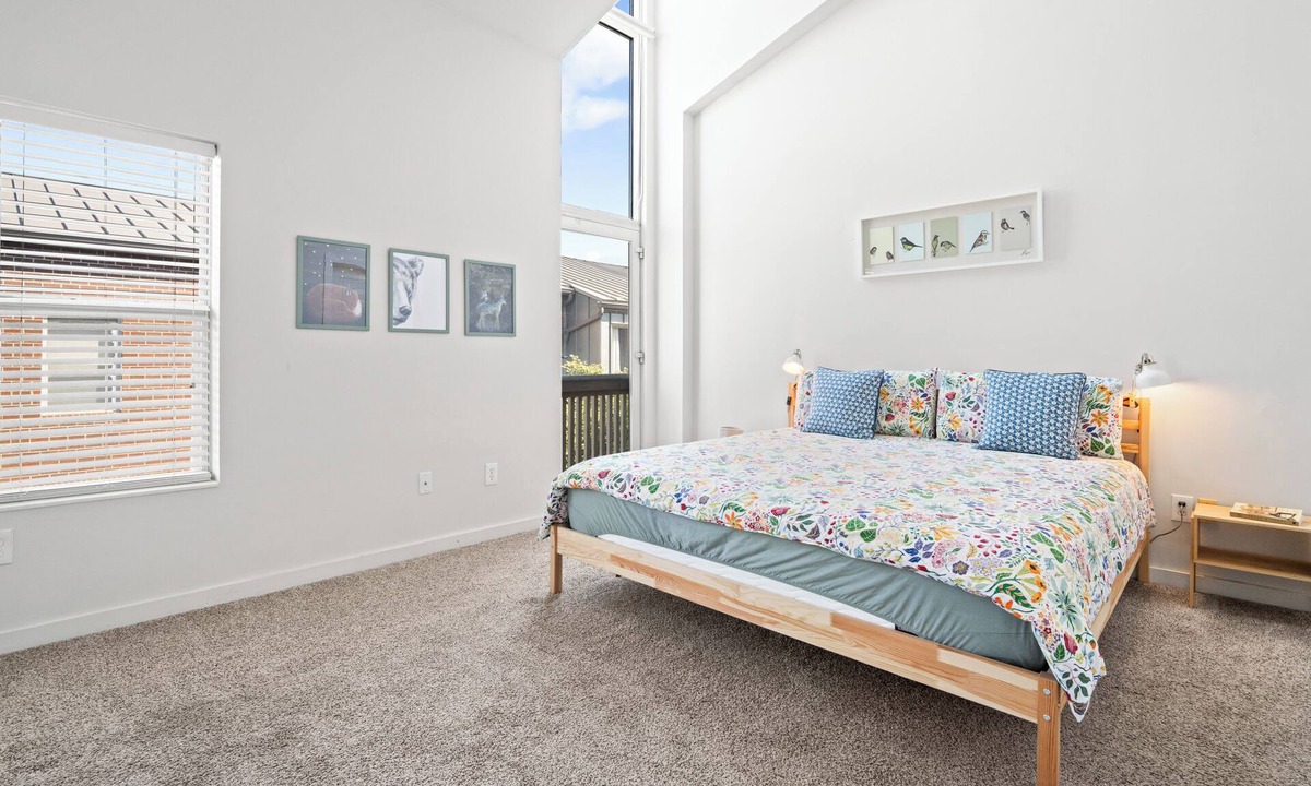 German Village House | 2BR Townhome with Office near NCH