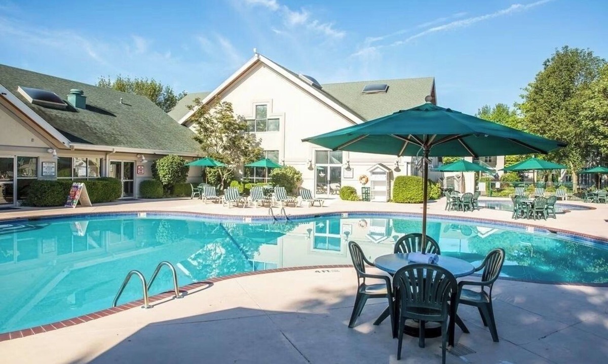 Branson Hotel | 2BR w/Full Kitchen Near Branson Strip – Perfect for Group Getaways | 2 Units
