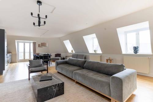 Copenhagen City Centre Apartment | 2BR with Amazing City Skyline View