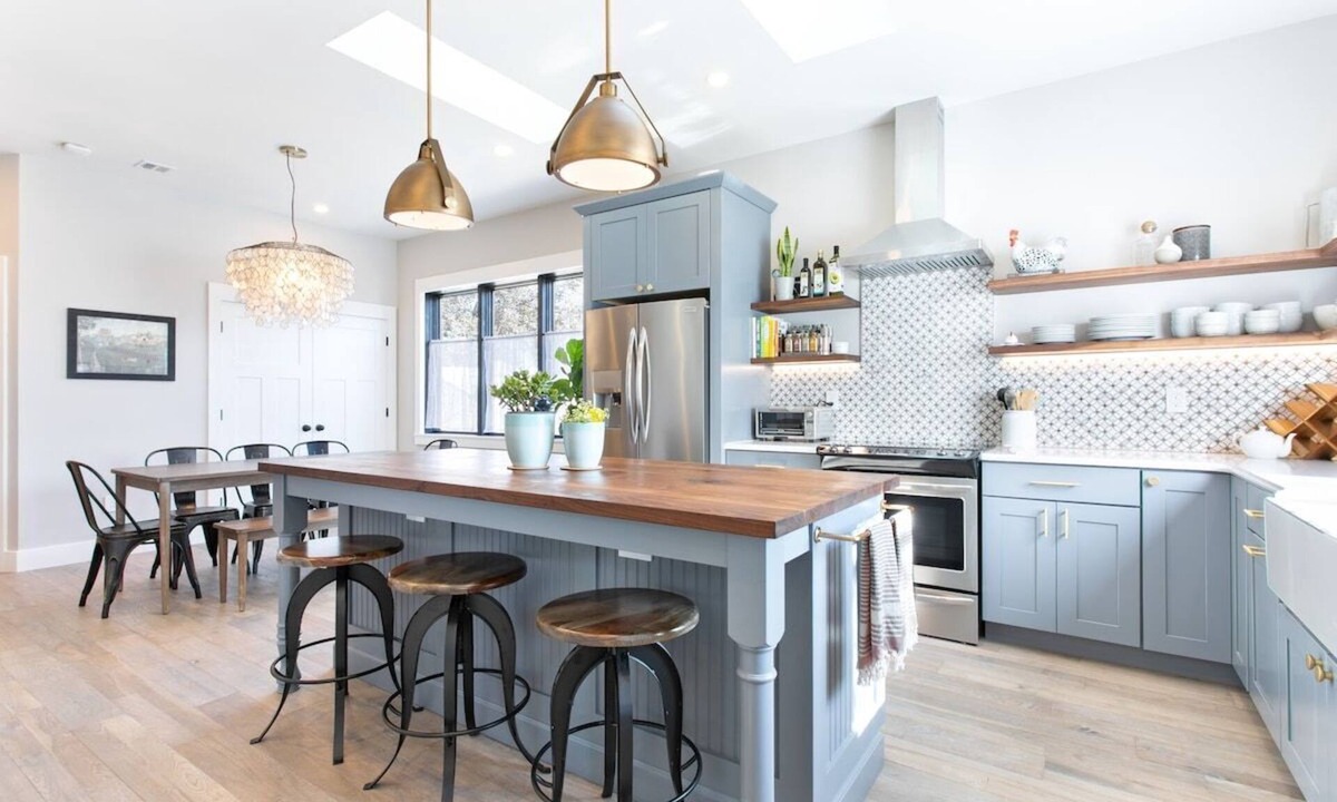 Whittier House | 2min Downtown Pearl St: Hot Tub + Sauna + Cold Plunge, Upscale & Family-Friendly