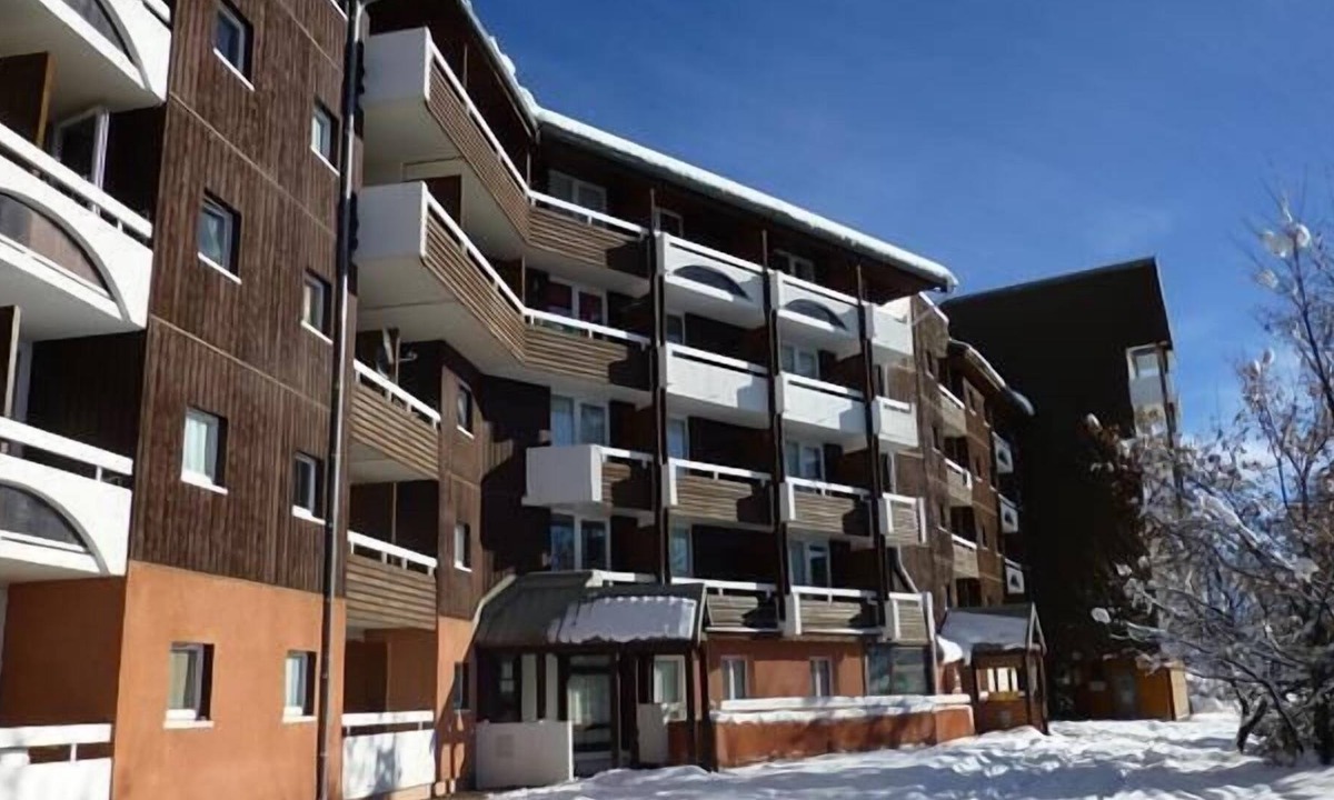 Eclose-Ouest Apartment | 2nd floor, ski locker, 23m², Alpe d'Huez
