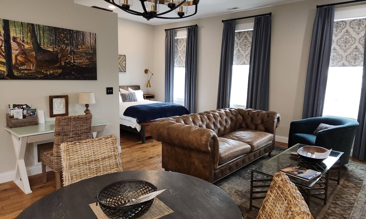 Washington Apartment | 2nd Street Loft - Riverview