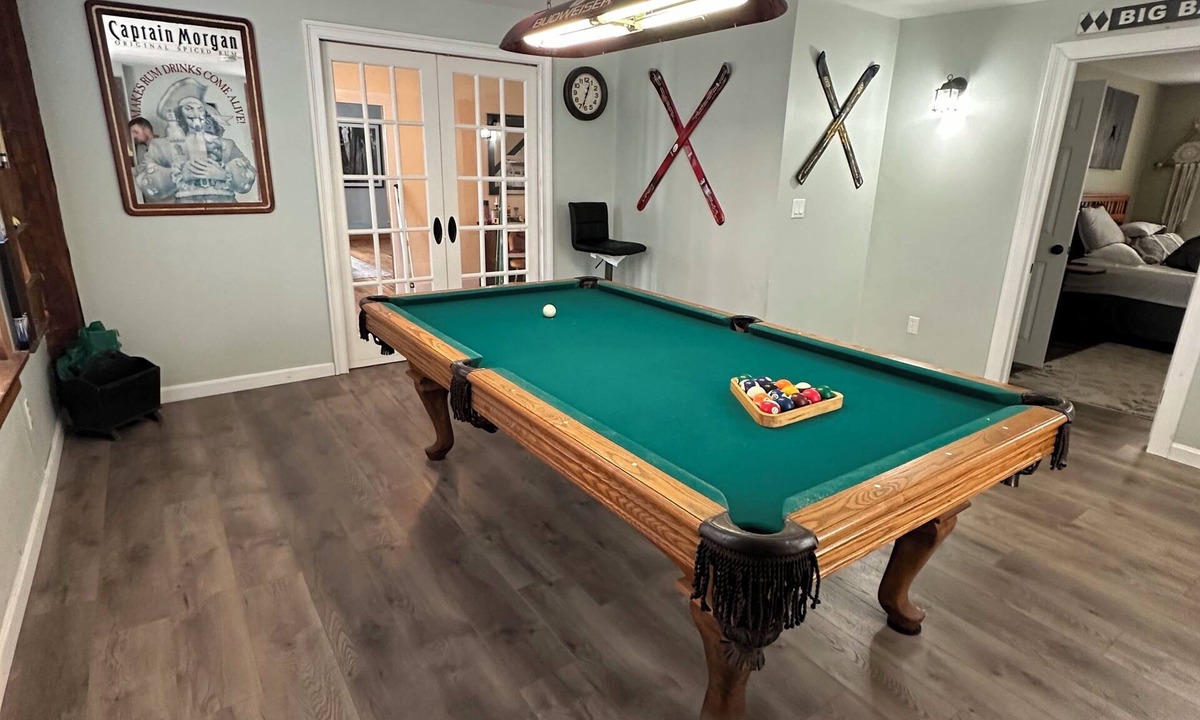Belmont House | 3,000 Sq Ft Historic Colonial Minutes from Okemo with Direct VAST Access