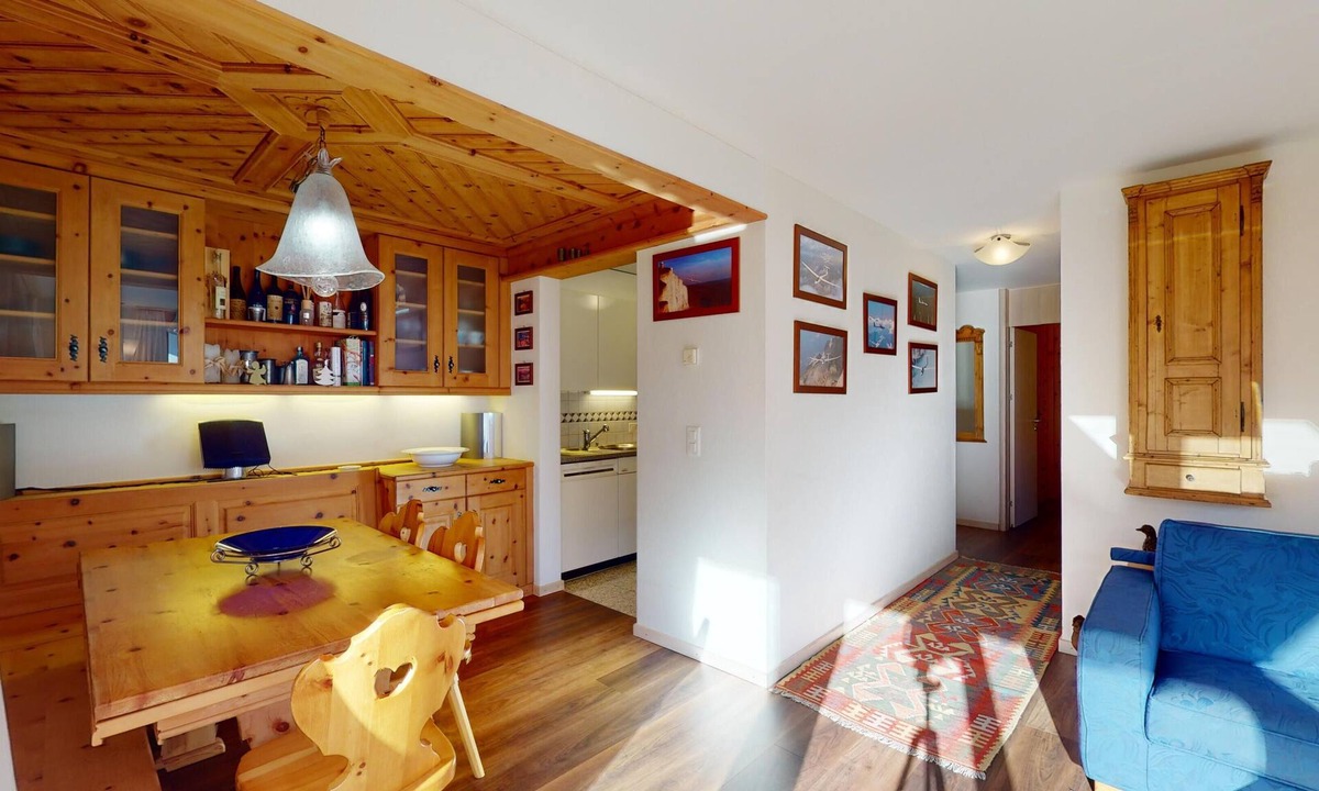 Samedan Apartment | 3 ½-room apartment with about 80 m2 on the ground floor with elevator.