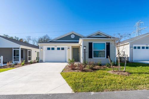 Okahumpka Villa | 3-2 Patio Villa BEST VALUE