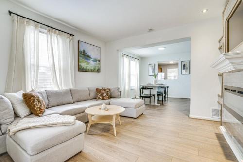 Powderhorn House | 3/4 Mi to Eat Street! ‘Midtown Mini Hideaway’