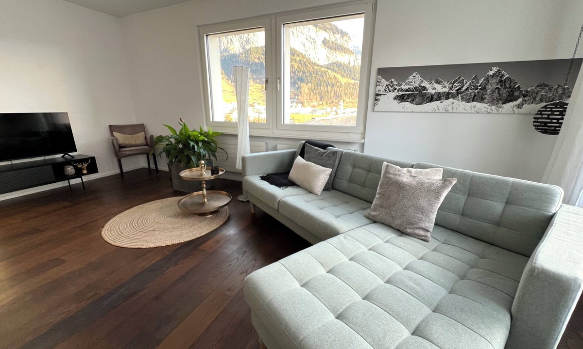 Flims Apartment | 3.5 room apartment "Casa Pluschein" with a dream view in a prime location in Flims