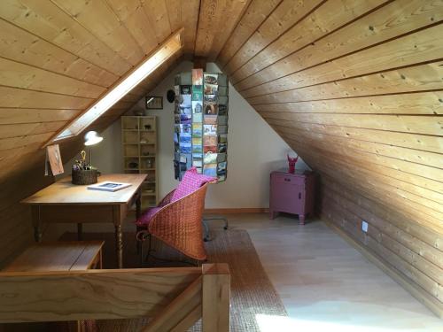 Rueggisberg Apartment | 3,5 Zimmerferienwohnung Schwalbenäscht Rüeggisberg