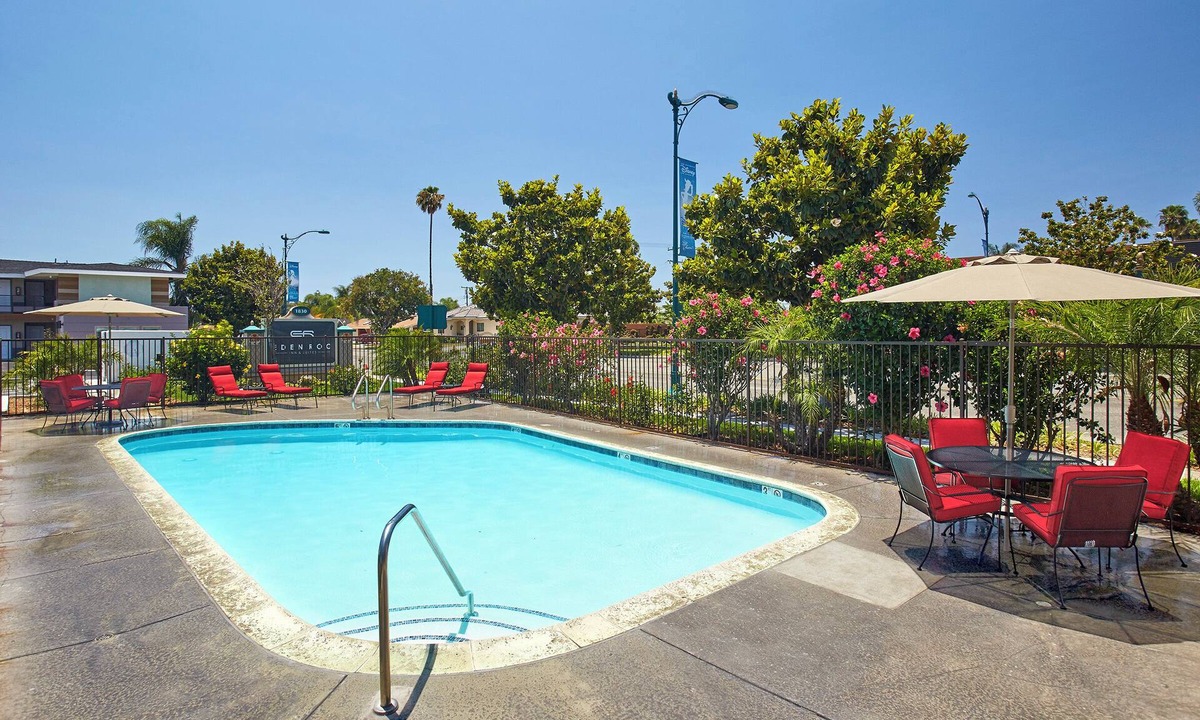 Anaheim Resort Hotel | 3 Affordable Units – Pool Access & Minutes to Disneyland!