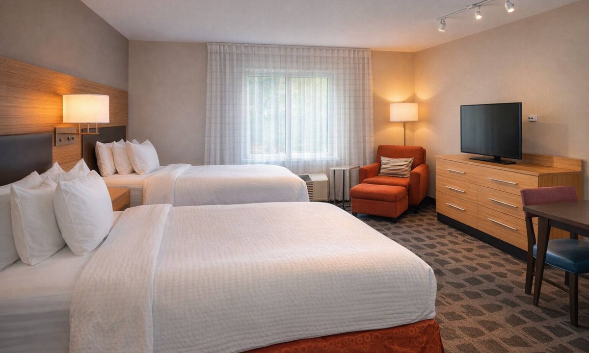 Morrisville Hotel | 3 Apartment-Style Units w/Free Breakfast - 8 Miles Away from Umstead State Park