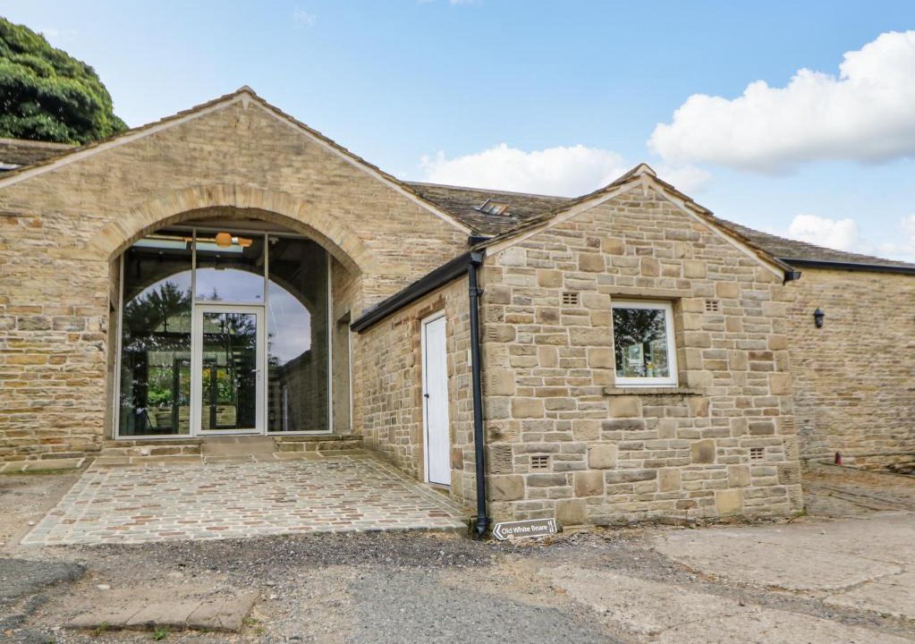 Rastrick House | 3 Barn Cottages