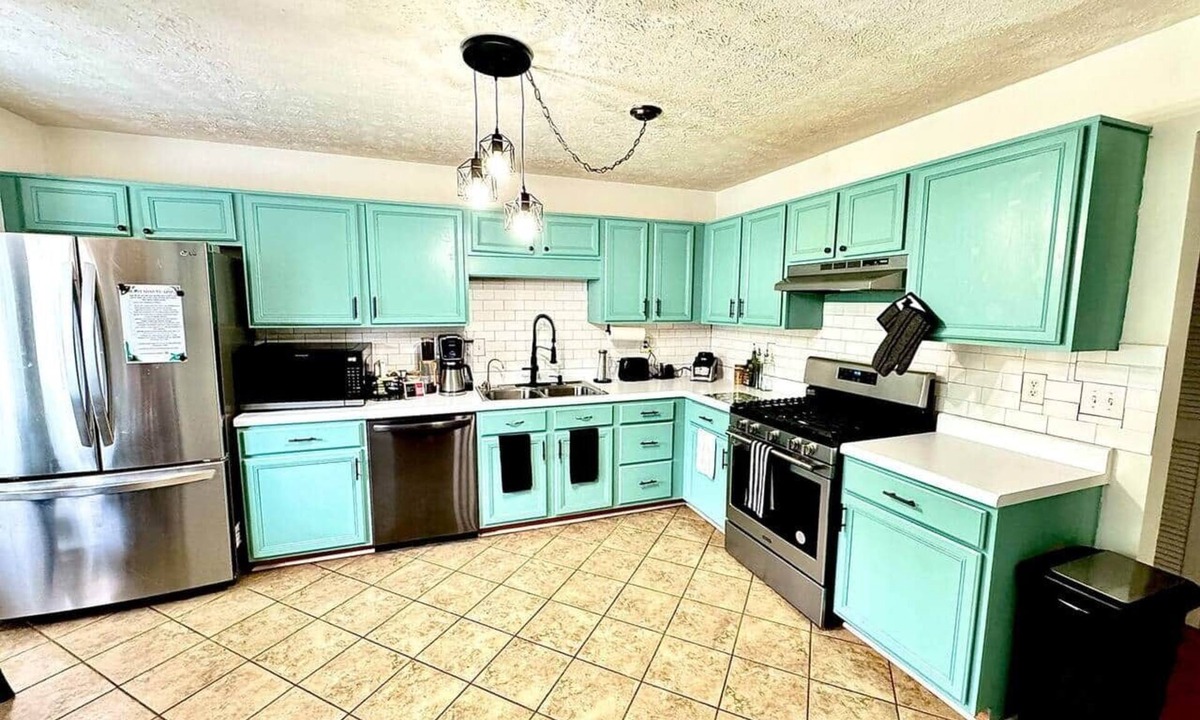 Kennesaw House | 3 Bed | 2.5 Bath | Townhome | Family/Pet Friendly