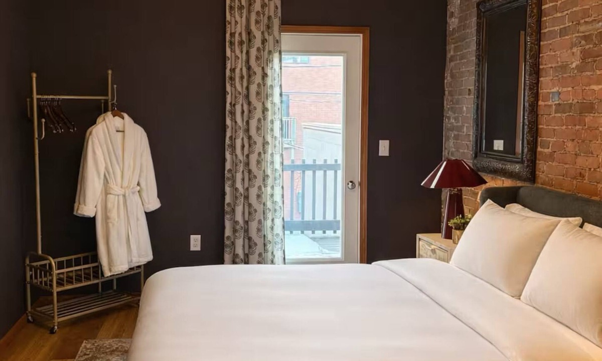 Winona Apartment | 3 Bed Downtown Apt with Historic Charm & Character