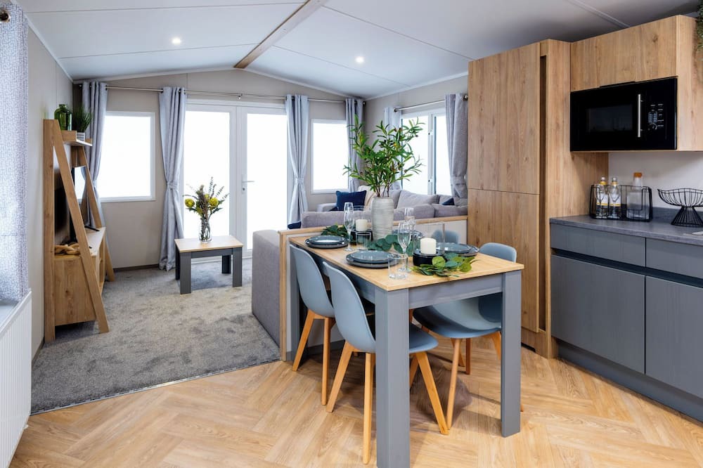 Whittlesey House | 3 Bed Holiday Home PF