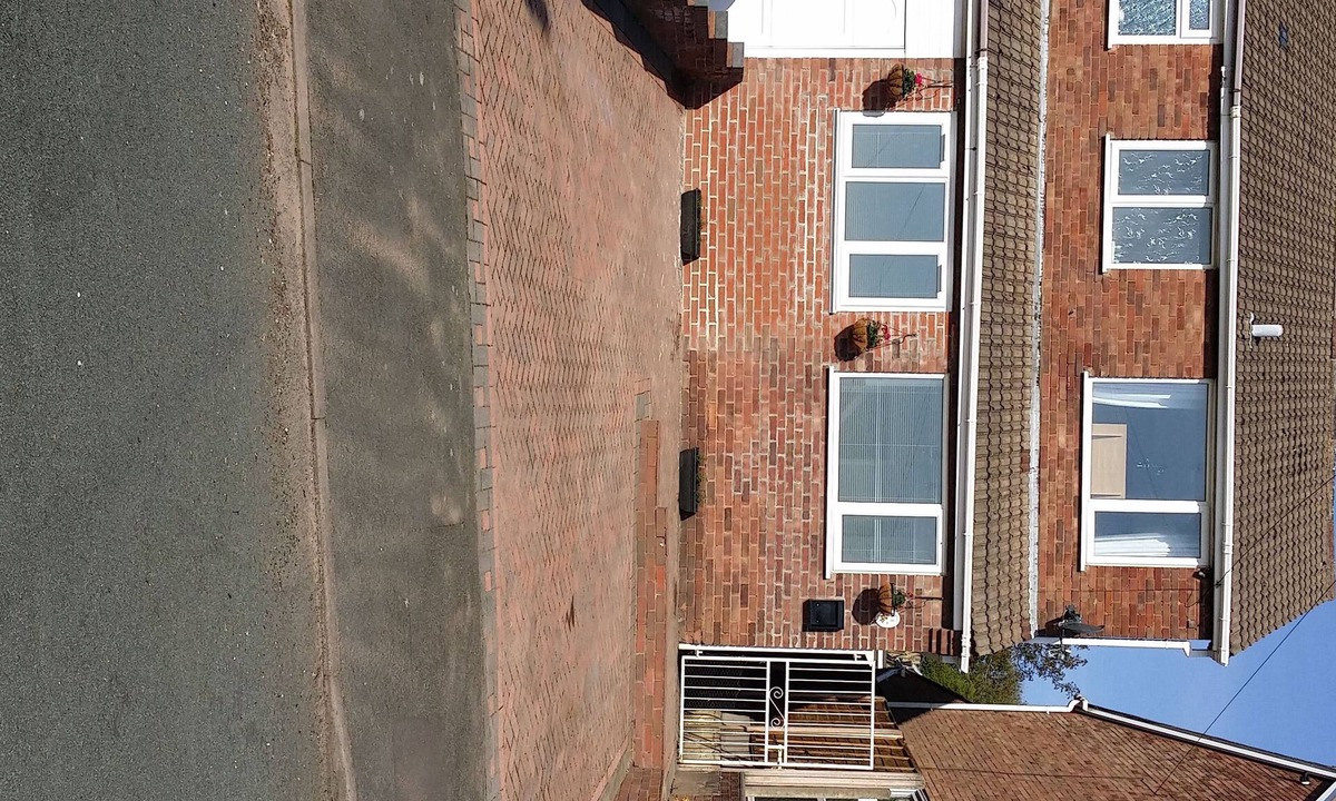 Hednesford House | 3 Bed house