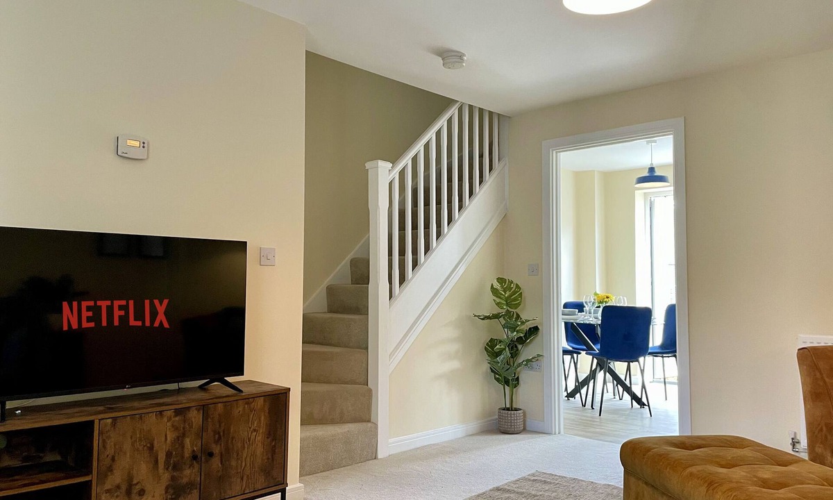 Castle Bromwich House | 3 Bed House: HS2 | NEC | BHX