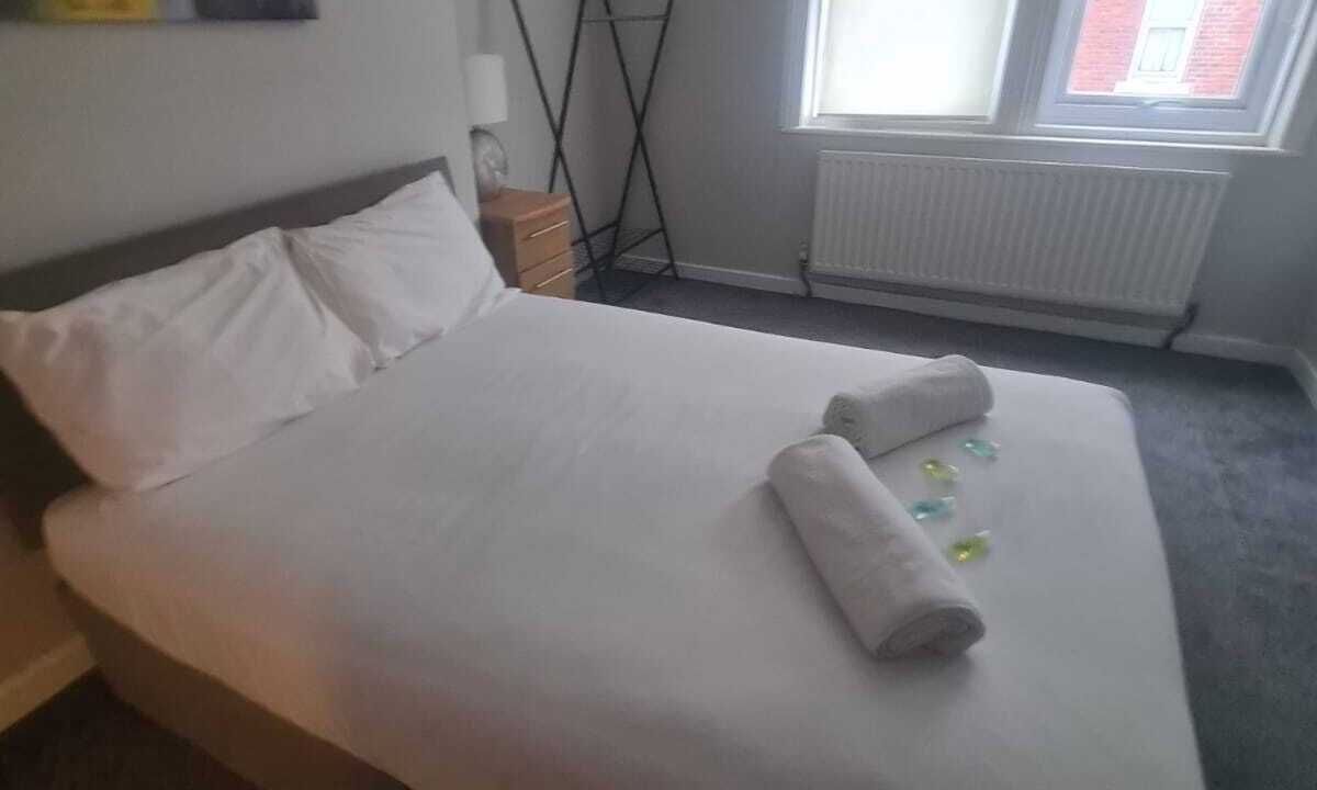 South Shields House | 3 Bed House - Pool View