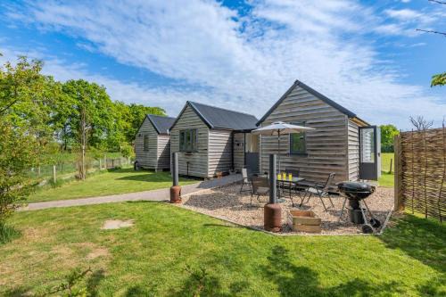 Abbess Roding House | 3 Bed in Biddenden oc-cb667