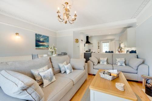 Aberdaron House | 3 Bed in Braunton oc-gladst
