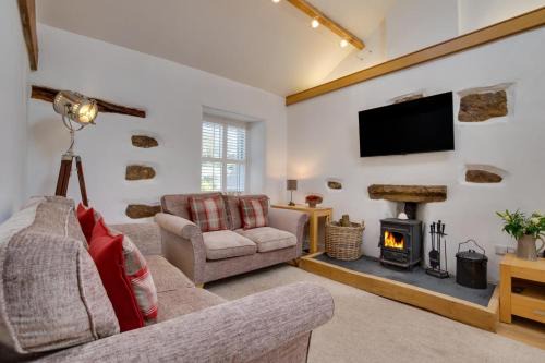 Cark House | 3 Bed in Cark In Cartmel oc-gl090