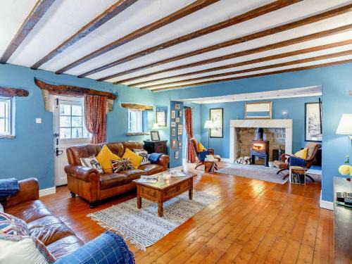 Hollow Meadows House | 3 Bed in Sheffield oc-81249