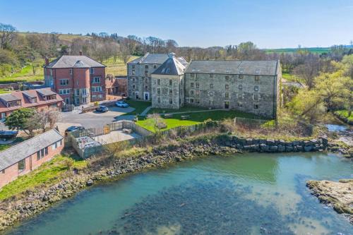 Waren Mill Apartment | 3 Bed in Waren Mill oc-gd1928