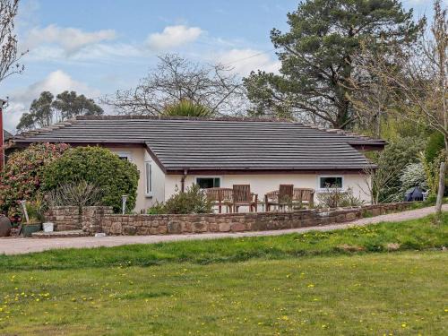 Monmouth House | 3 Bed in Welsh Newton Common 52149