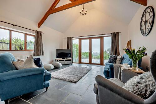 Brazzacott House | 3 Bed in Whitstone oc-l29237