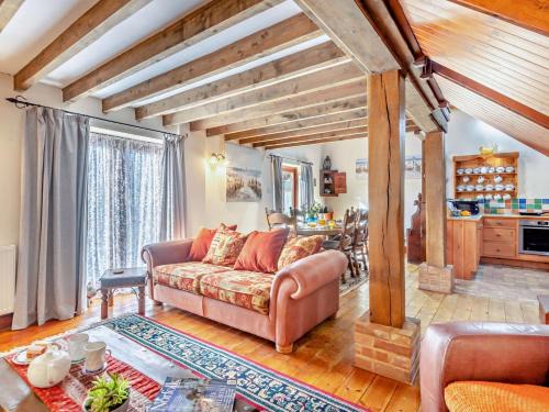 Deepdale House | 3 bed property in Tatterset 75673